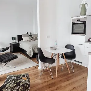 Apartment Burg 9 Boardinghouse