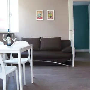 Aparthotel Apartmenthouse - Am Goerlitzer Park, Berlin